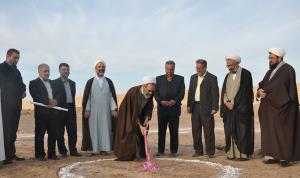 کلنگ احداث ۱۲واحد مسکونی طلاب و اساتید حوزه در میبد به زمین زده شد 