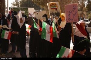 مشارکت مؤثر کمیتهی کودک و نوجوانان ستاد دهه فجر در کنار مسوولان استانی در ویژهبرنامهی غبارروبی و عطرافشانی گلزار شهدا مشارکت مؤثر کمیتهی کودک و نوجوانان ستاد دهه فجر در کنار مسوولان استانی در ویژهبرنامهی غبارروبی و عطرافشانی گلزار شهدا