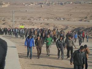همایش بزرگ پیاده روی خانوادگی در شهرستان میبد برگزار شد همایش بزرگ پیاده روی خانوادگی در شهرستان میبد برگزار شد