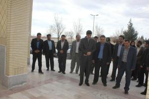 حضور معاون برنامه ریزی استاندار بر گلزار شهیدان والا مقام در مروست حضور معاون برنامه ریزی استاندار بر گلزار شهیدان والا مقام در مروست